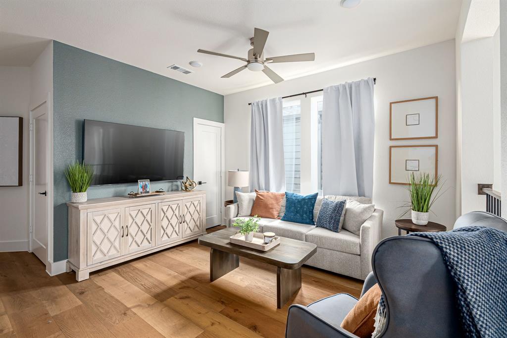 Danielle At Craig Ranch, The - Residential