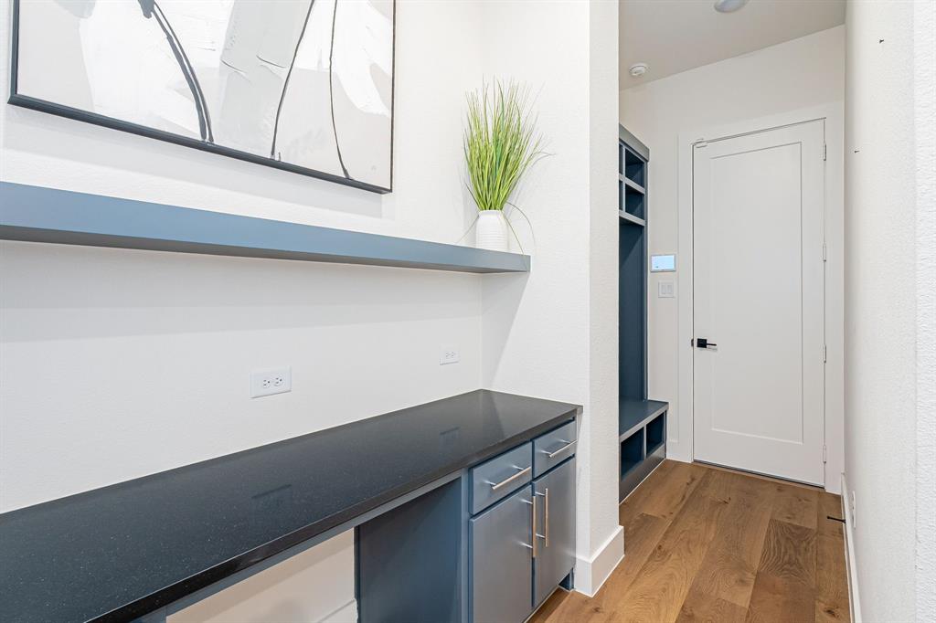 Danielle At Craig Ranch, The - Residential