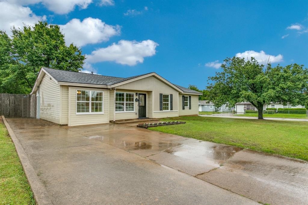 302 Lee Drive