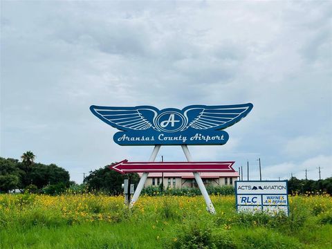 321 John D Wendell Road Rockport TX 78382