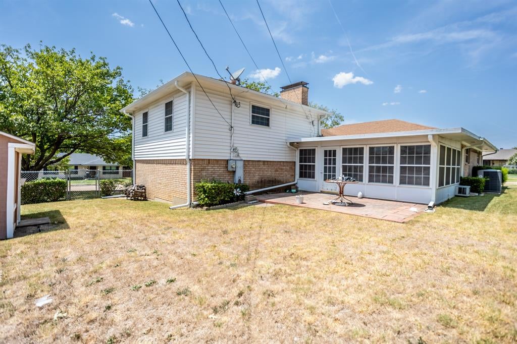 950 SYCAMORE Lane