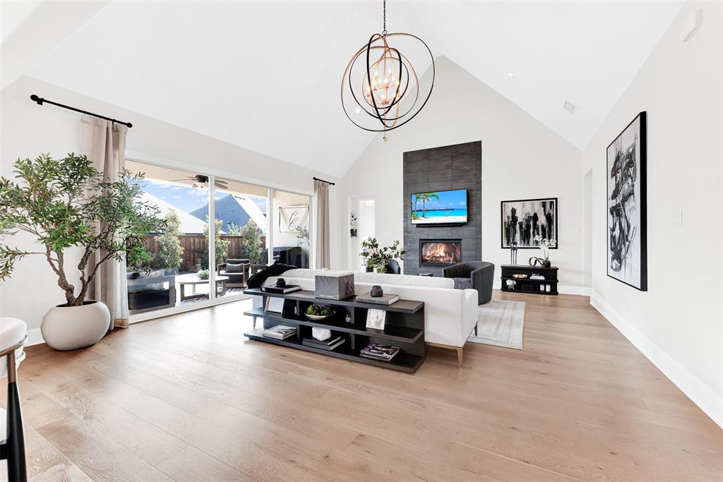 4511 WALNUT GROVE Lane