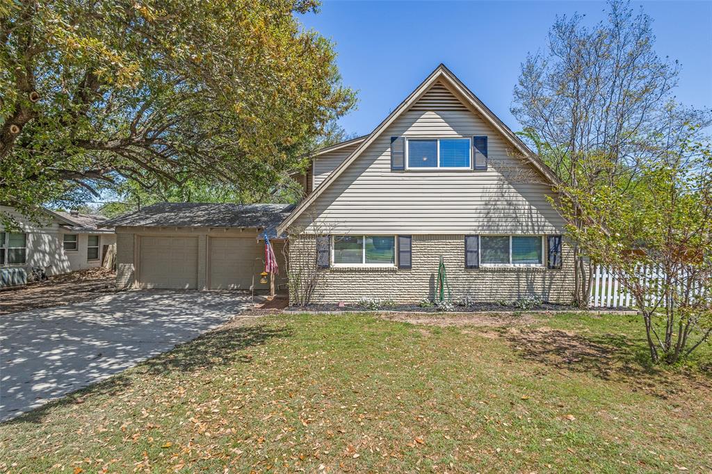 1223 E Windsor Drive