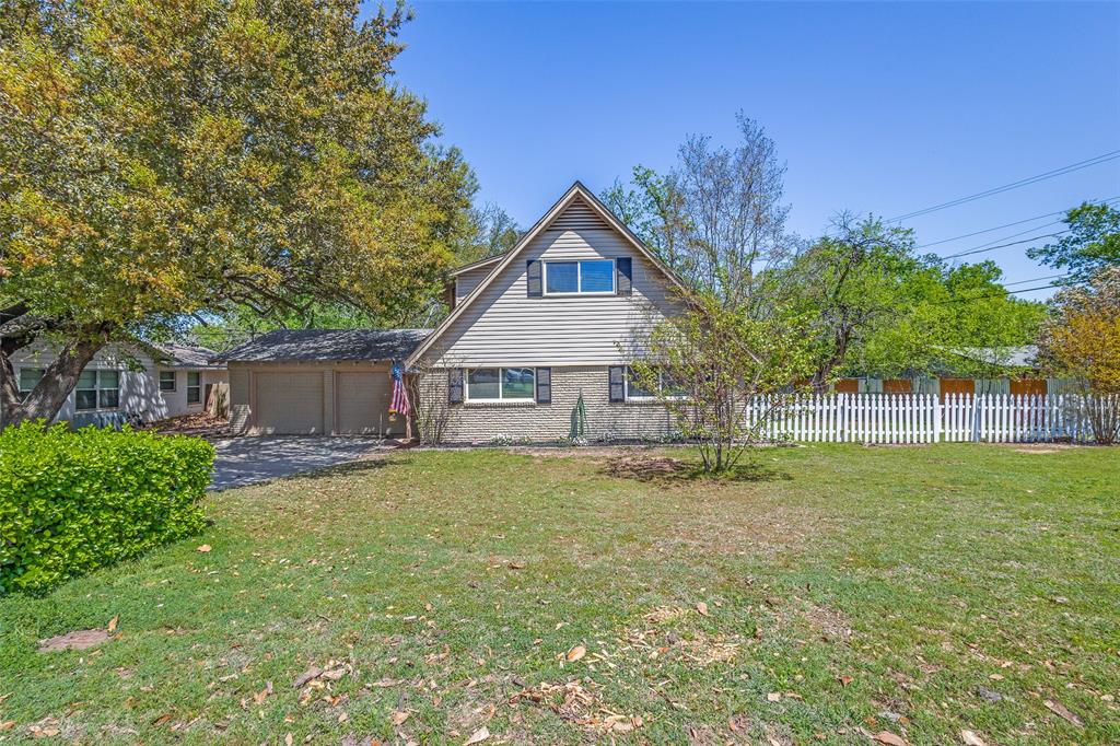 1223 E Windsor Drive