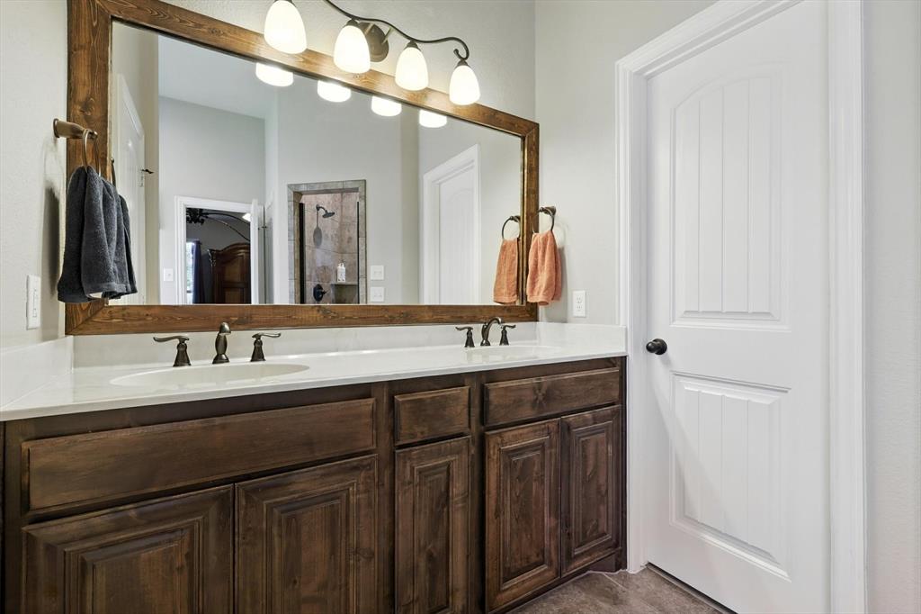 SAGINAW SPRINGS - Residential