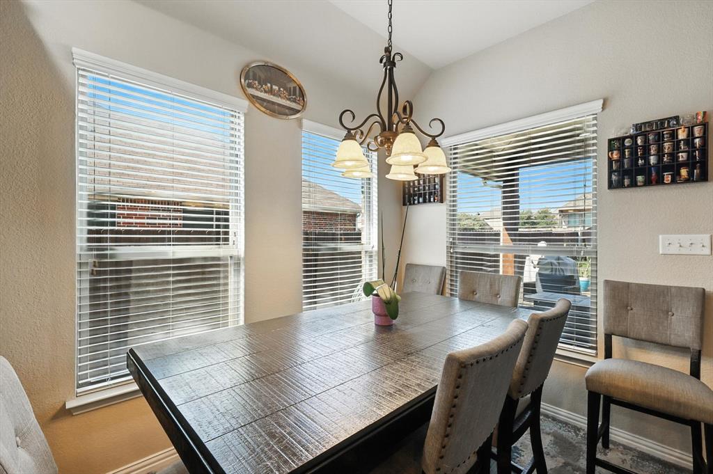 SAGINAW SPRINGS - Residential