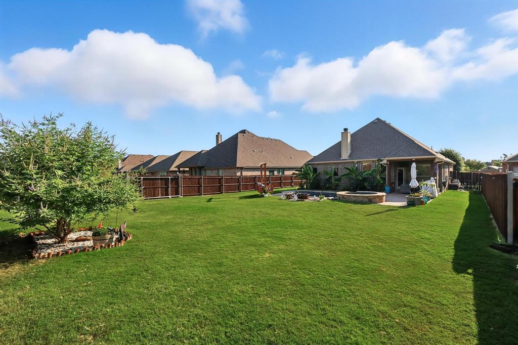 SAGINAW SPRINGS - Residential