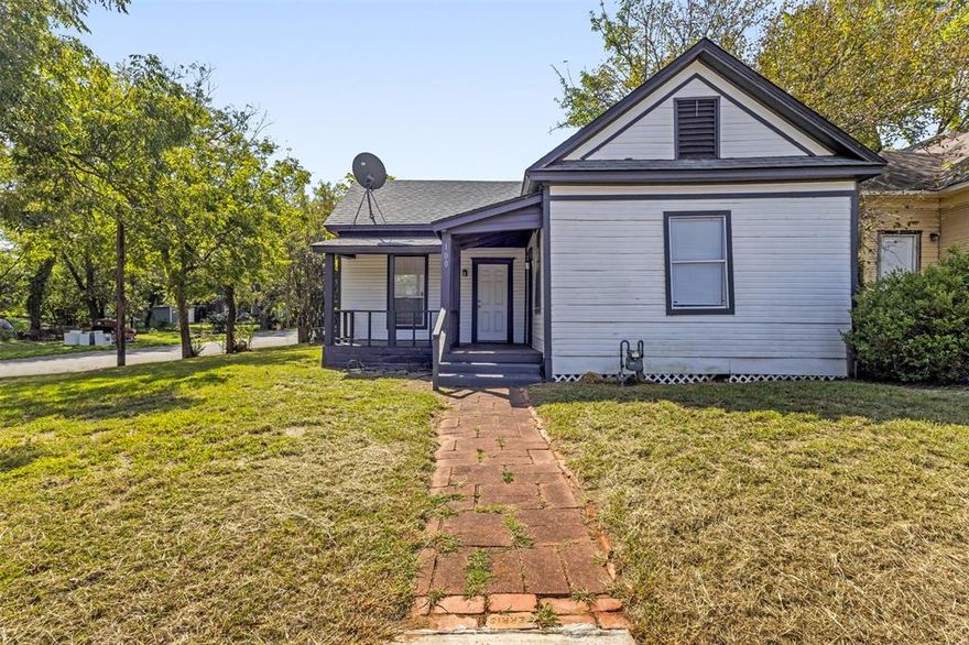 Downtown living at its finest! This charming single-story offers is a well-designed living space on a low-maintenance lot. Inside, you’ll find an open floor plan with modern upgrades throughout. The spacious living area is filled with natural light and flows effortlessly into a beautifully renovated kitchen featuring granite countertops, stylish cabinetry, an island with seating, and stainless steel appliances. The kitchen also includes a walk-in pantry and eat-in dining space—ideal for everyday living and entertaining. The oversized primary suite provides a peaceful retreat with its own private bath, dual sinks, granite-topped vanity, and a large walk-in closet. Two additional bedrooms are generously sized and share a second full bathroom with matching updates. Vinyl plank flooring and designer finishes run throughout the home, offering both durability and contemporary appeal. Additional features include central HVAC, updated lighting, fresh interior paint, and a utility room for added convenience. The exterior offers off-street parking and minimal yard maintenance—perfect for those seeking ease and simplicity. Conveniently located near schools, shopping, dining, and downtown Denison, this property is just minutes from Hwy 75 and offers quick access to the broader Texoma area. Don’t miss this opportunity to own a fully refreshed home in an established neighborhood. Schedule your private showing today!