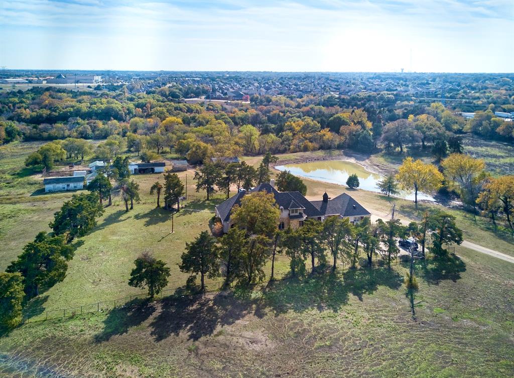 1318 N J Elmer Weaver Freeway