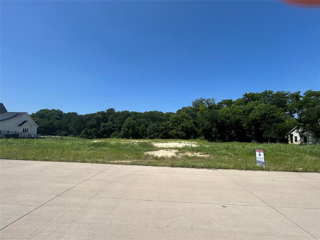 Cross Fence at Oak Vista - Land