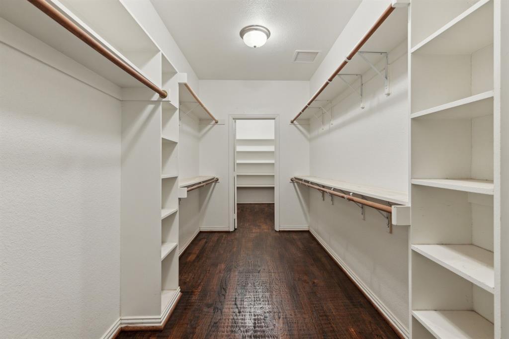 Winners Circle 1 & 2 & 3 & 4 - Residential