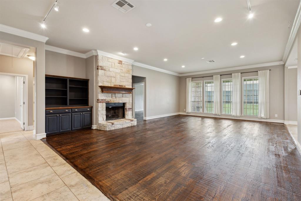 Winners Circle 1 & 2 & 3 & 4 - Residential