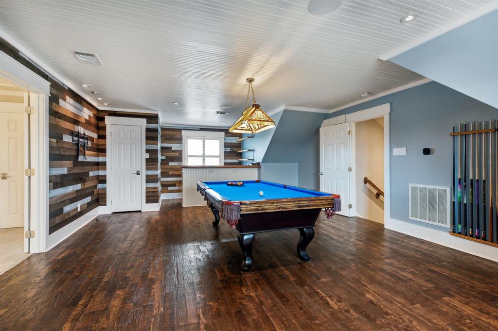 Winners Circle 1 & 2 & 3 & 4 - Residential