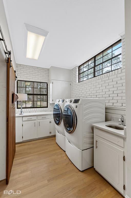 Shreveport, Louisiana 71106, United States, 5 Bedrooms Bedrooms, ,5 BathroomsBathrooms,Residential,Active,82729