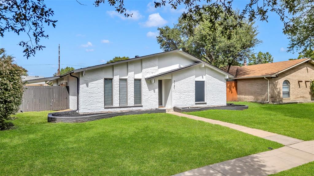 3121 Furneaux Lane