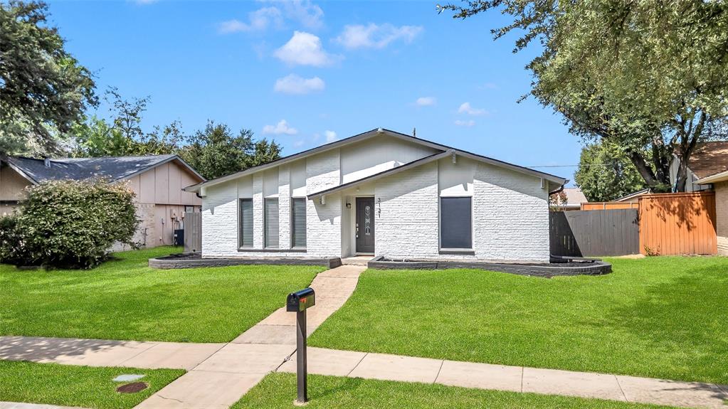 3121 Furneaux Lane