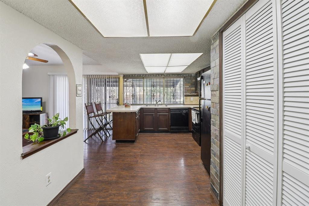 Lake Park Village 01 - Residential