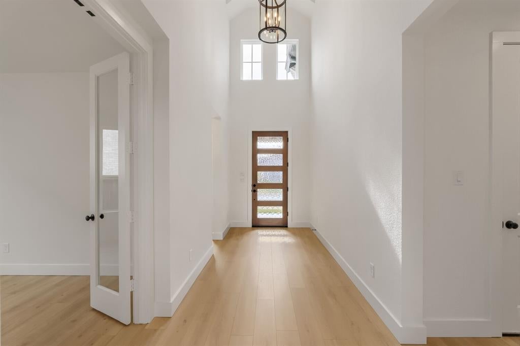 3324 Maidenhair Lane