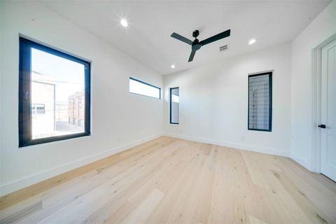 Tiny photo for 1905 Caddo Street, Dallas, TX 75206 (MLS # 20967326)