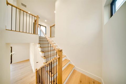 Tiny photo for 1905 Caddo Street, Dallas, TX 75206 (MLS # 20967326)
