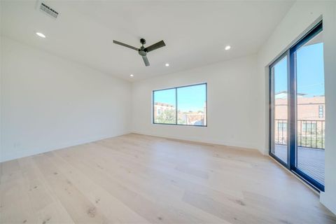 Tiny photo for 1905 Caddo Street, Dallas, TX 75206 (MLS # 20967326)