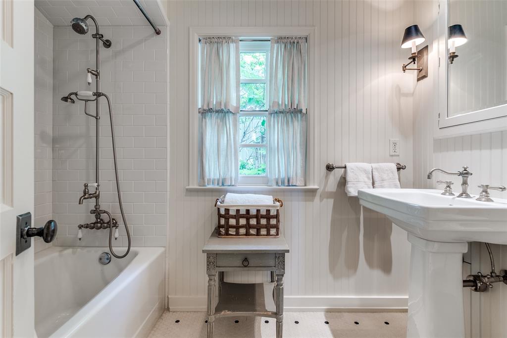 Northwest Hills - Residential