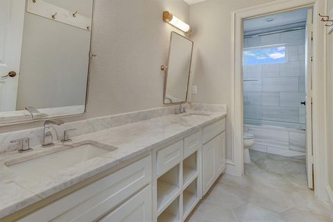 Tiny photo for 145 Lakeside Lane, Gainesville, TX 76240 (MLS # 20906630)