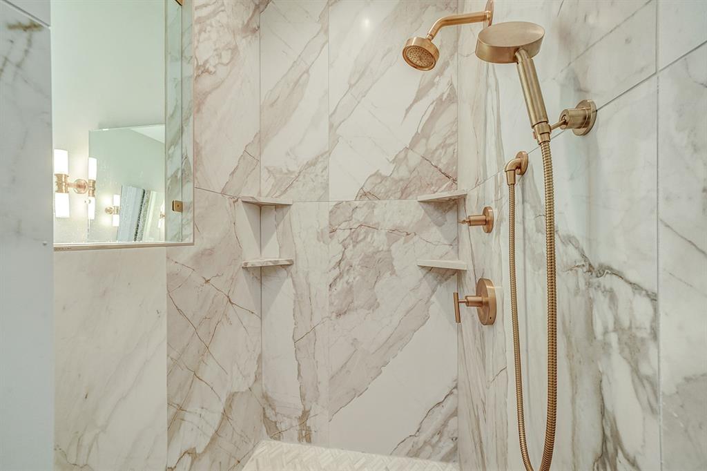 Lakeside Estate - Residential