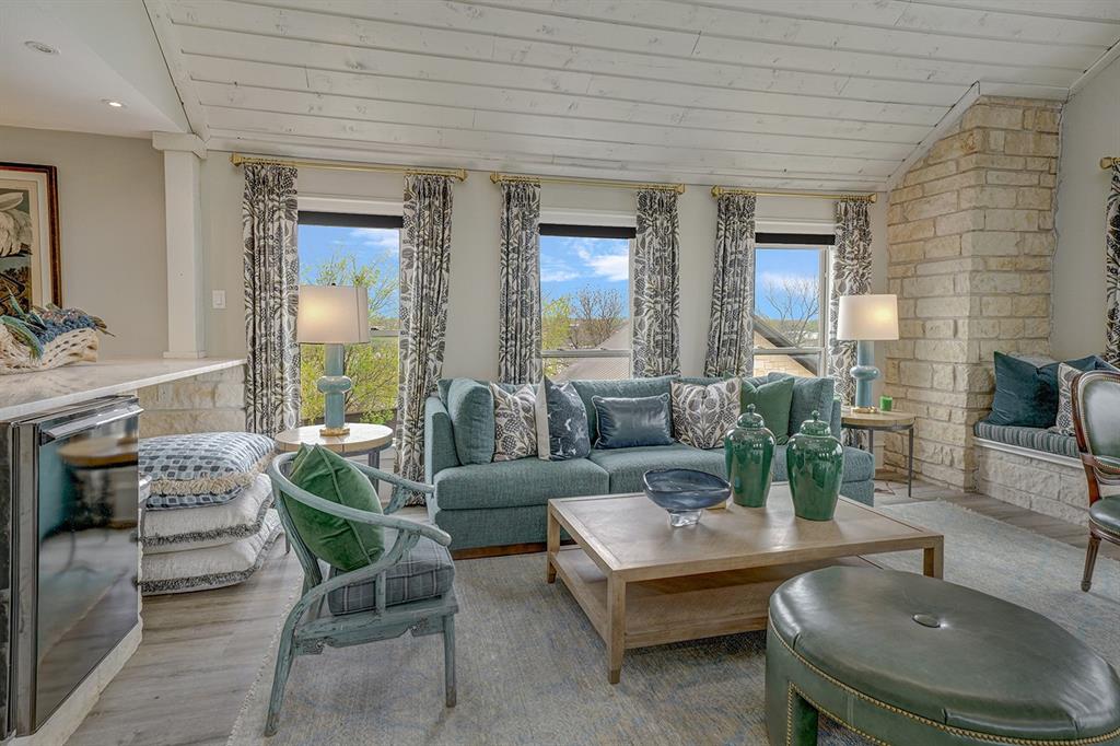 Lakeside Estate - Residential