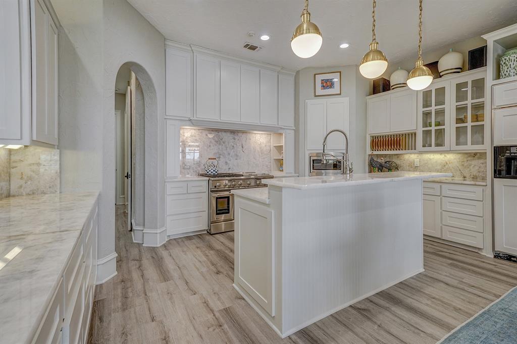 Lakeside Estate - Residential