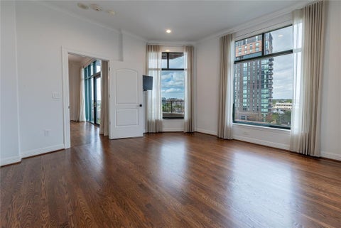 Photo of 2828 Hood Street #801, Dallas, TX 75219 (MLS # 21410506)