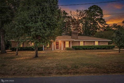 Photo of 1204 Park Hwy HWY, Minden, LA 71055 (MLS # 21405145)