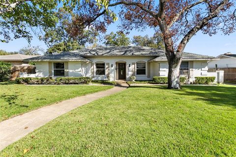 3825 Sundown Drive Benbrook TX 76116