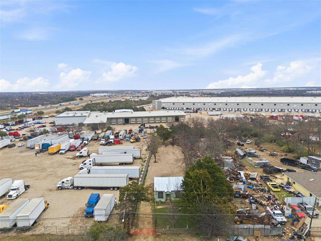 8322 Honeysuckle Lane