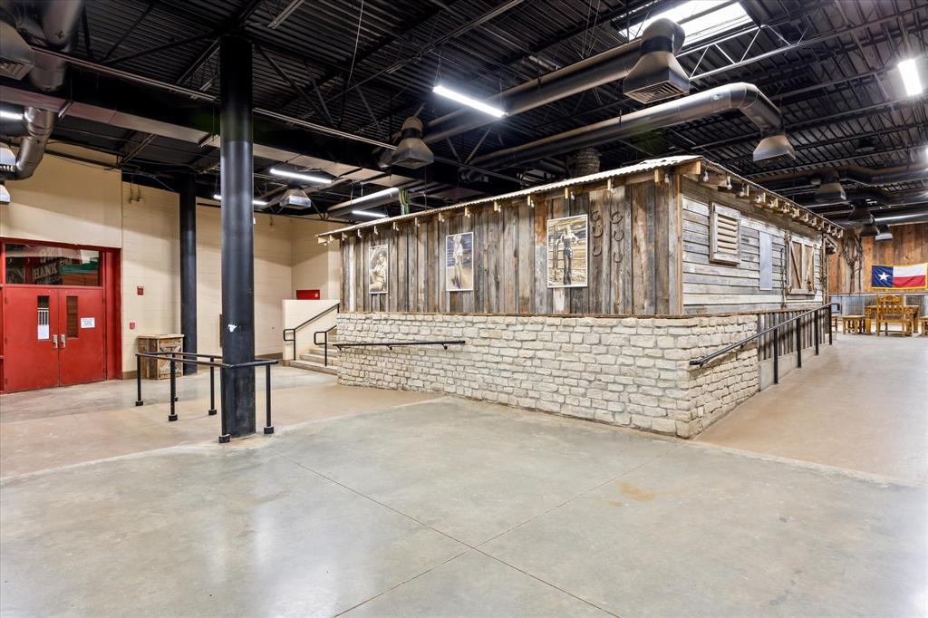 Tract: 168B, Abst: A136, A136 MILAM CO SCH L - Commercial Sale