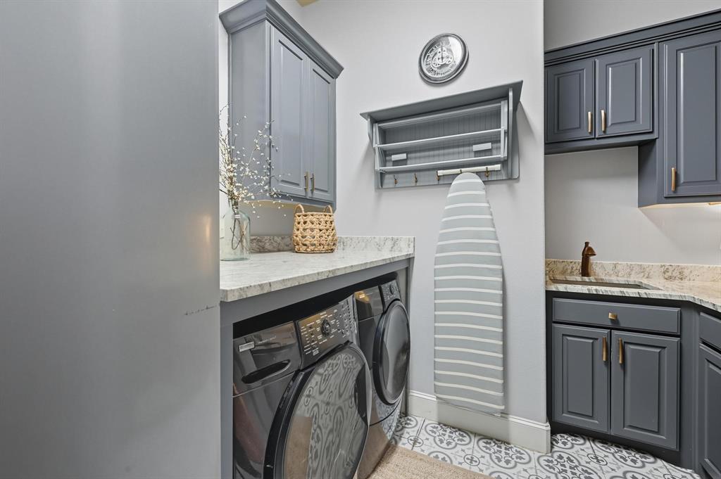 Lantana, Texas 76226, United States, 5 Bedrooms Bedrooms, ,5 BathroomsBathrooms,Residential,Pending,217084