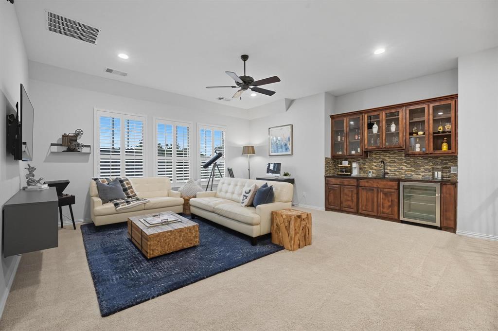 Lantana, Texas 76226, United States, 5 Bedrooms Bedrooms, ,5 BathroomsBathrooms,Residential,Pending,217084