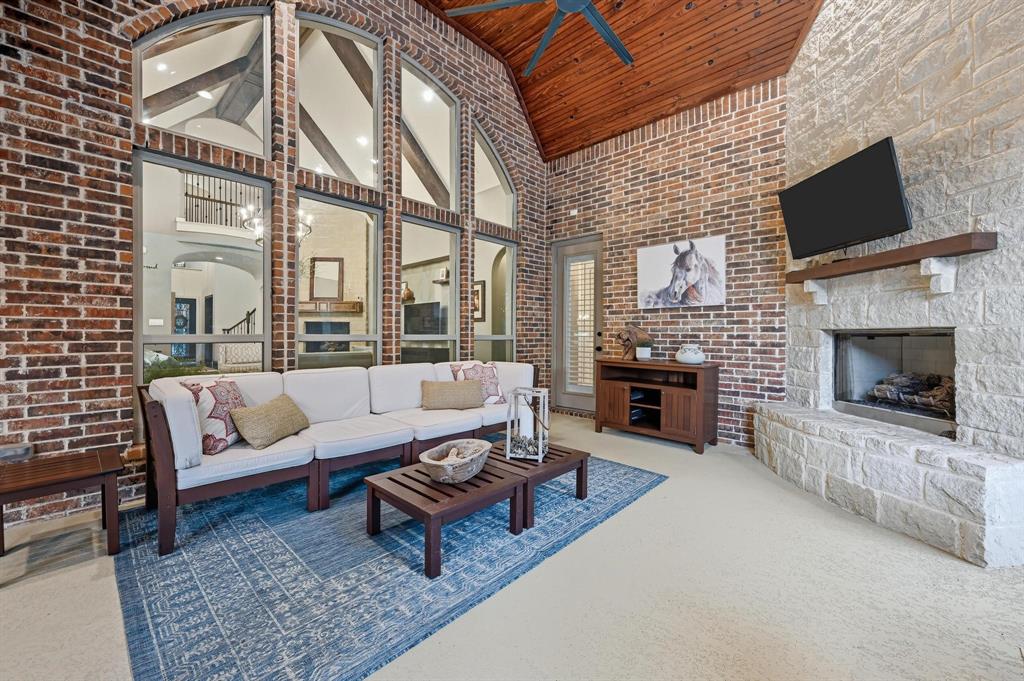 Lantana, Texas 76226, United States, 5 Bedrooms Bedrooms, ,5 BathroomsBathrooms,Residential,Pending,217084