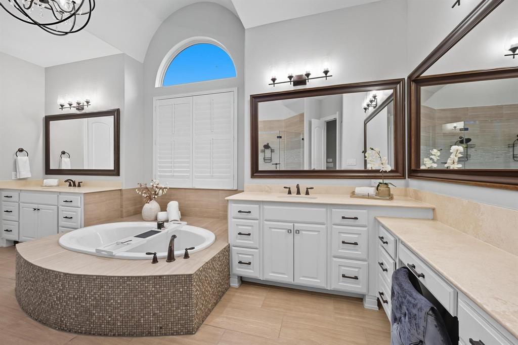 Lantana, Texas 76226, United States, 5 Bedrooms Bedrooms, ,5 BathroomsBathrooms,Residential,Pending,217084