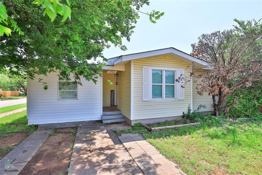 Full of charm and curb appeal, this inviting 3-bedroom, 2-bath home sits on a desirable corner lot lined with sidewalks and shaded by mature trees. With front parking for convenience and a welcoming exterior, this property makes a fantastic first impression. Inside, you’ll find a light and airy feel with neutral paint tones and durable laminate flooring throughout. The spacious kitchen is a standout feature, offering crisp white cabinetry, matching appliances, and plenty of room to gather and entertain. A dedicated coffee bar area adds a stylish and functional touch that today’s buyers will love. Each bedroom is comfortably sized, and the layout offers flexibility for both everyday living and hosting guests.
Currently operating as a successful Airbnb, this home stays consistently booked—making it an excellent opportunity for investors or those looking for supplemental income. The home can also be sold fully furnished, offering a true turnkey opportunity for short-term rental or immediate move-in.
Located within Abilene ISD and close to local amenities, this property blends charm, functionality, and income potential all in one. Schedule your showing today and explore the possibilities!