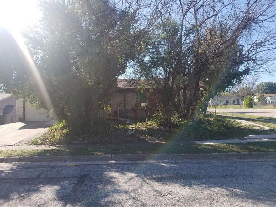 Bring your investors or handy man this 3 2 1 bedroom home is to be sold As IS condition. Seller cannot do any repairs. There is no survey. All title work has been complete. For showing instruction please contact seller by texting for showing appointments. This property will not go FHA. Cash or Convention.