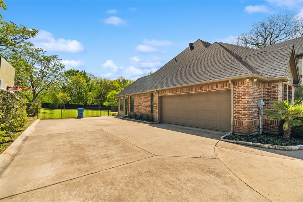 106 E Fork Road