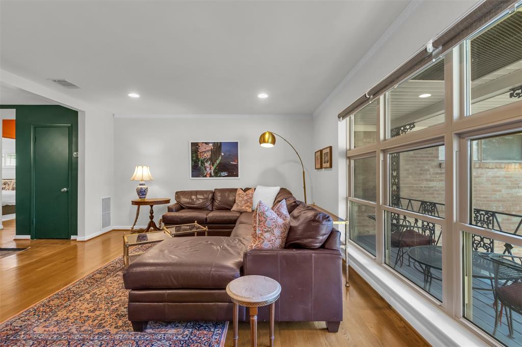 6127 Bandera Avenue D