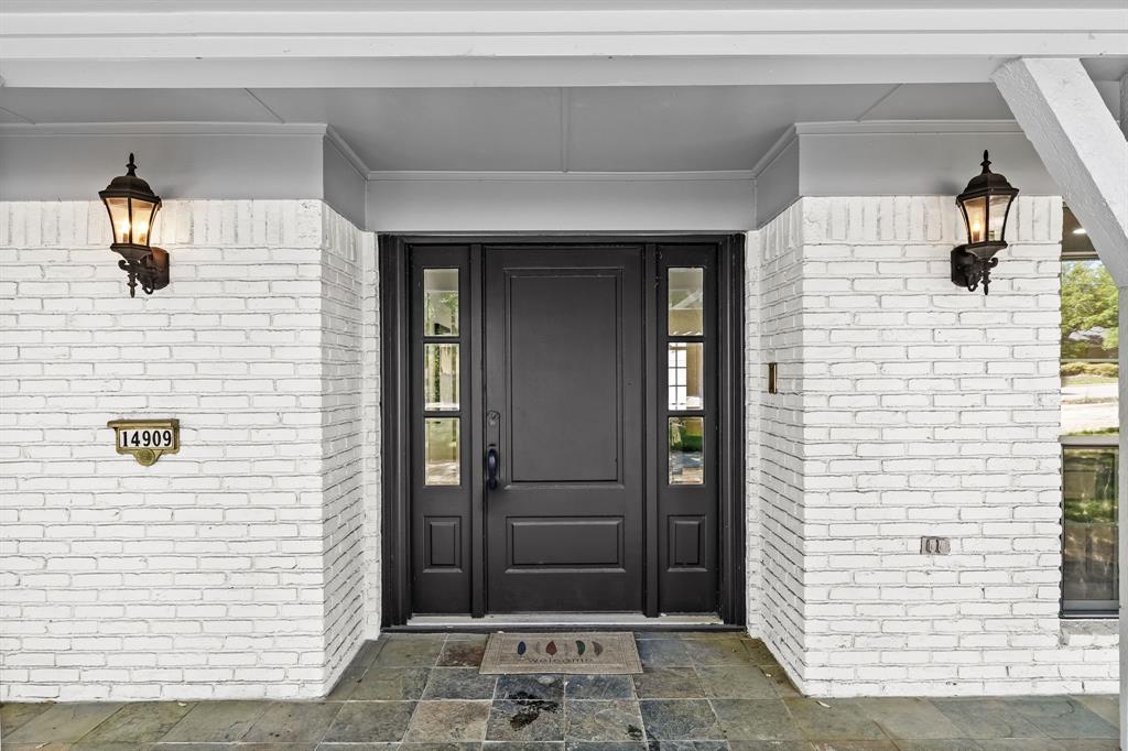 14909 Hillcrest Road