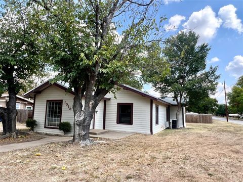 1018 S Seaman Street Eastland TX 76448
