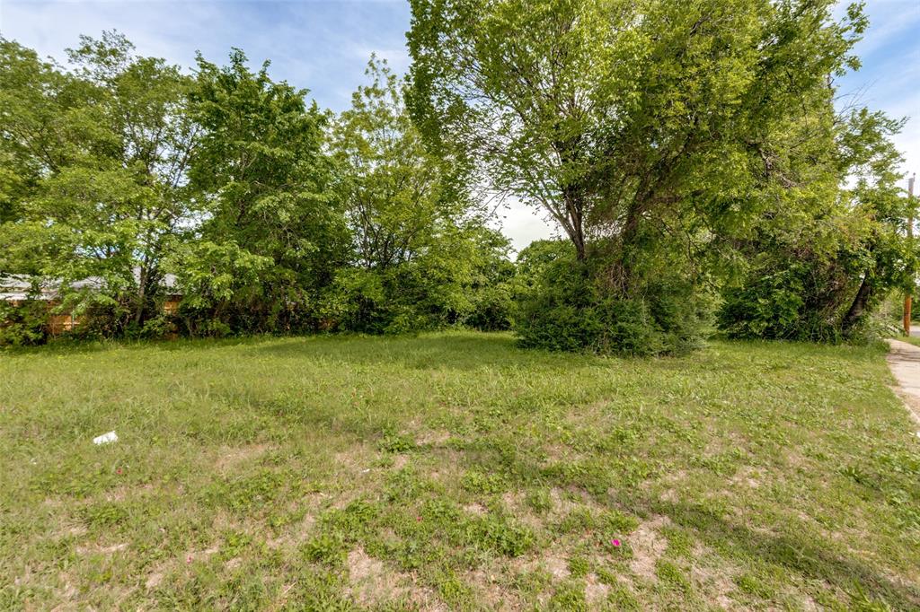 3711 Carpenter Avenue