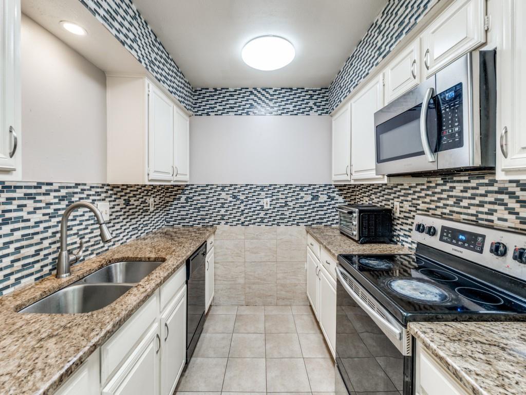 Chimney Hill 04 Instl - Residential