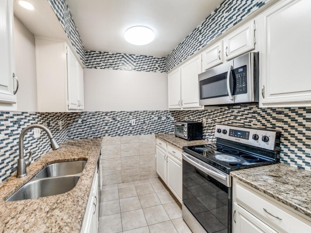 Chimney Hill 04 Instl - Residential