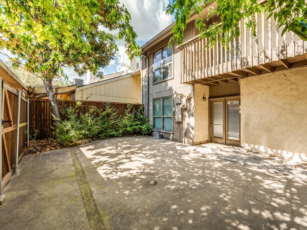 Chimney Hill 04 Instl - Residential