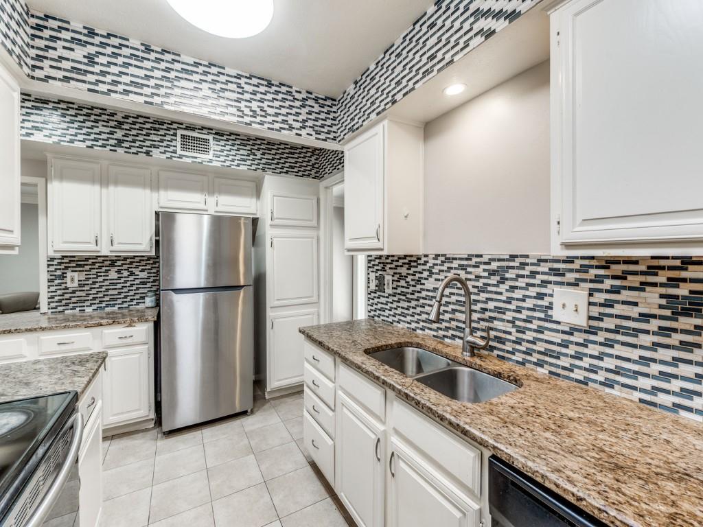 Chimney Hill 04 Instl - Residential